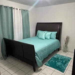 https://second-floor-2br-apt-in-the-center-of-santurce.top-hotels-puertorico.com